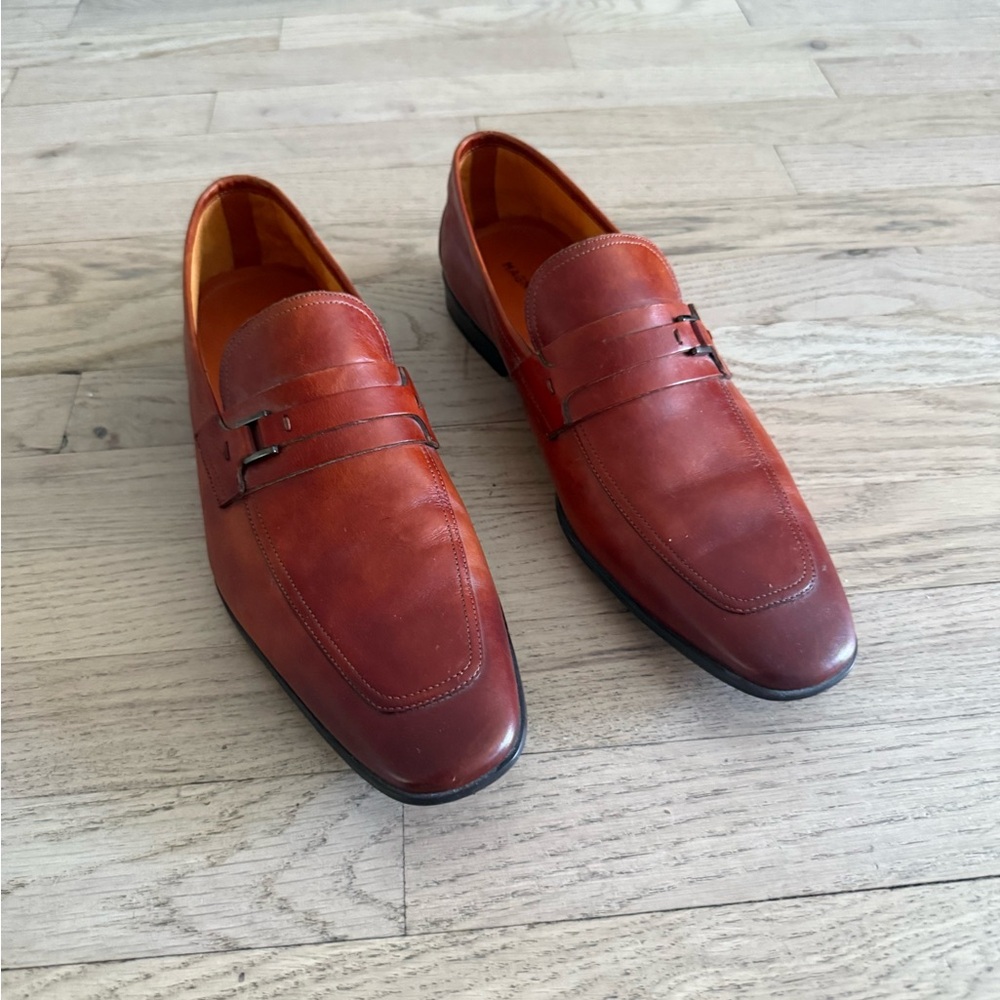 Magnanni Brown Leather Slip-On Loafers